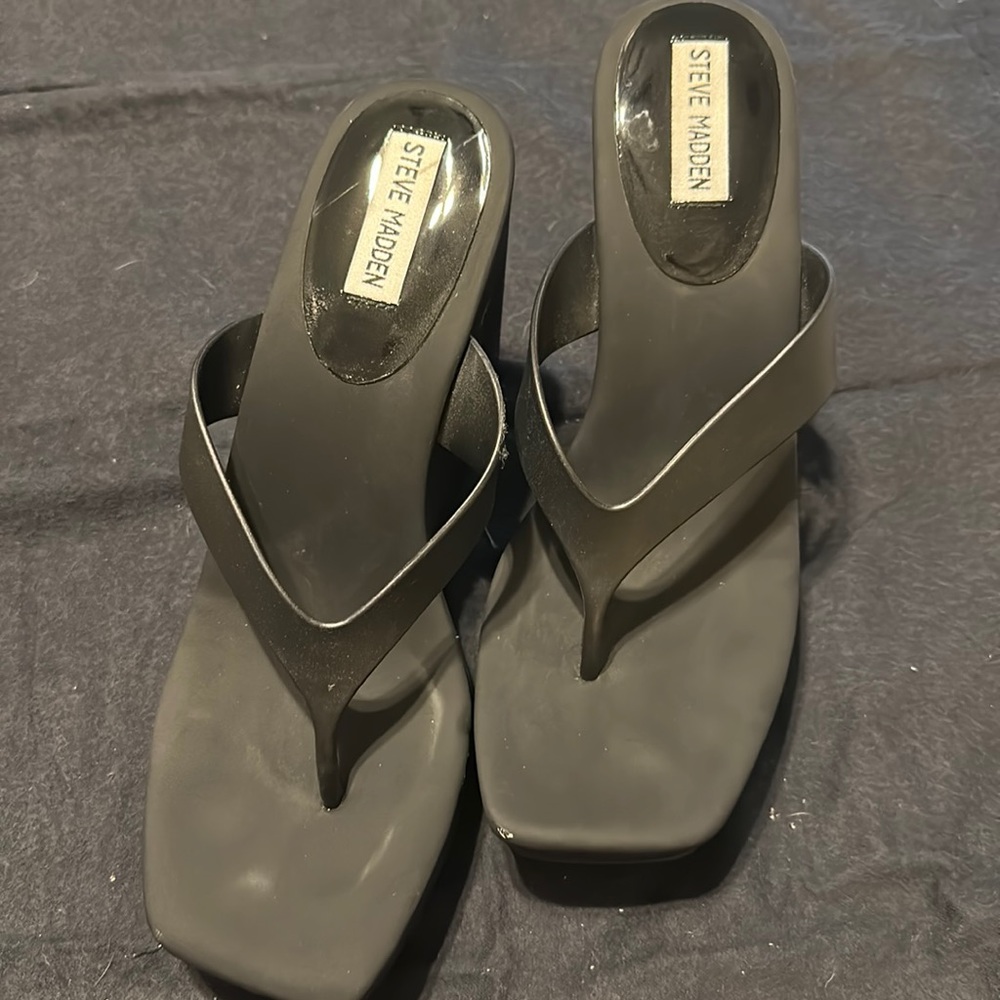 Steve Madden, black wedges